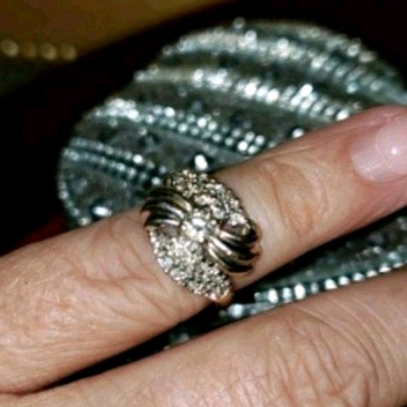 SOLD - Picture 3 of 4